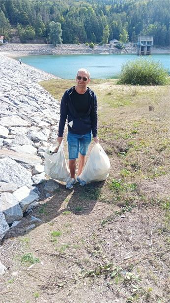 Над 100 тона отпадъци от 117 замърсени места събраха на 14 септември доброволците в област Пазарджик