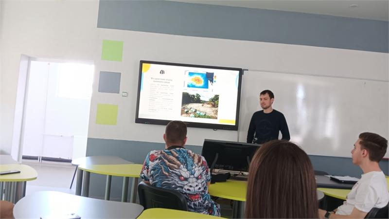 Експерти от РИОСВ-Пазарджик и ученици от СУ „Св. св. Кирил и Методий“ заедно срещу замърсяването с пластмаса