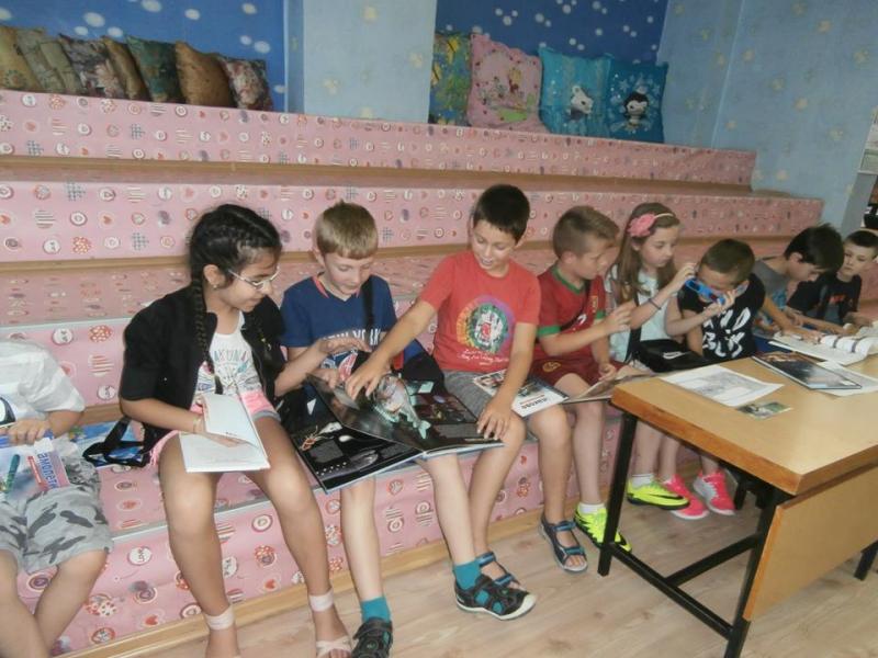 Открит урок на РИОСВ-Пазарджик в регионална библиотека "Никола Фурнаджиев", програма "Лято в библиотеката"